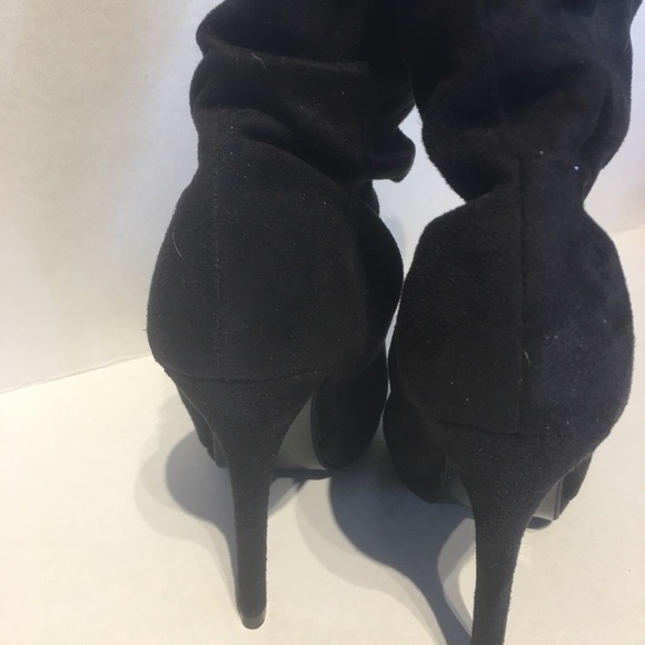 Black suede ankle boots - Picture 4 of 5